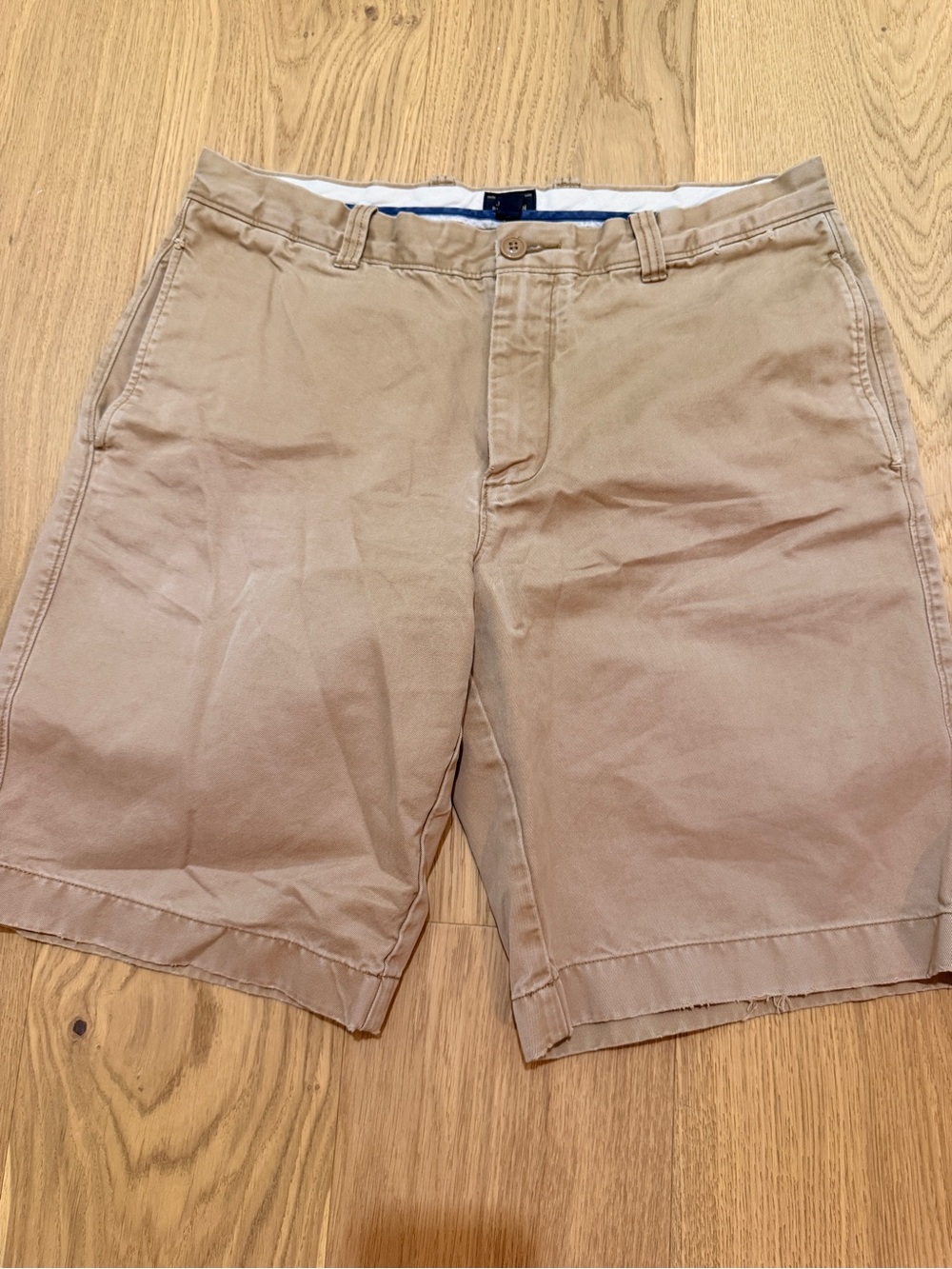 J. Crew Men's Khaki “Broken In” Shorts - 33